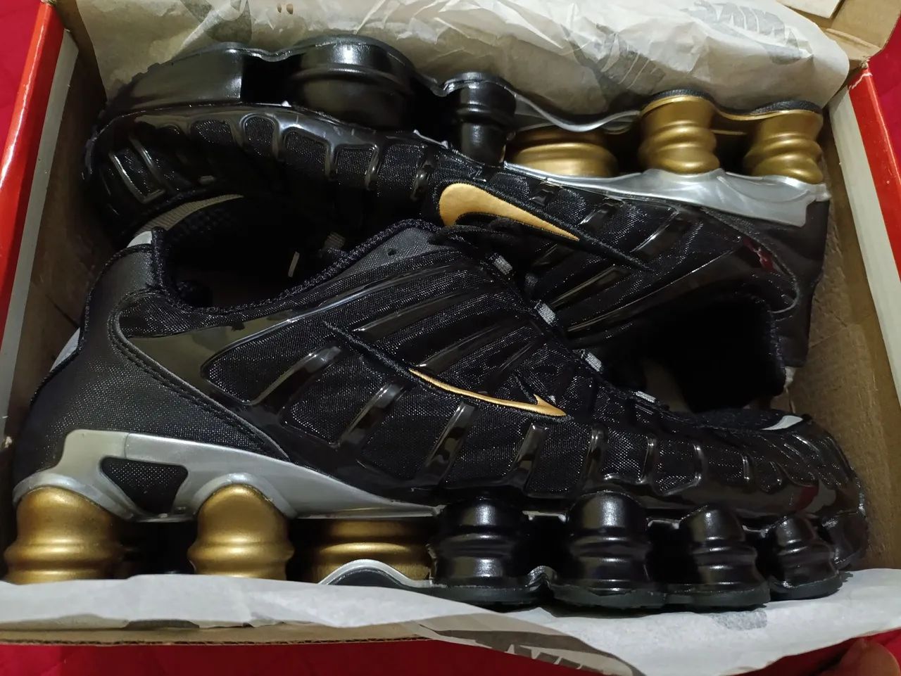 Nike Shox Preto e Dourado Neymar Jr Calçados Parque Jandaia