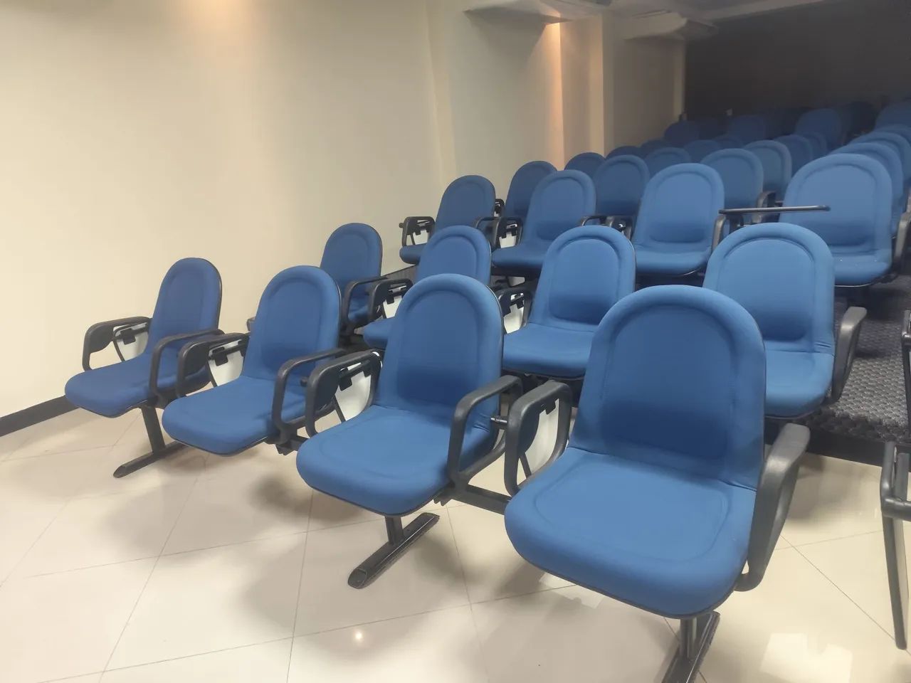 Cadeiras de auditório/escritório - Foto 2