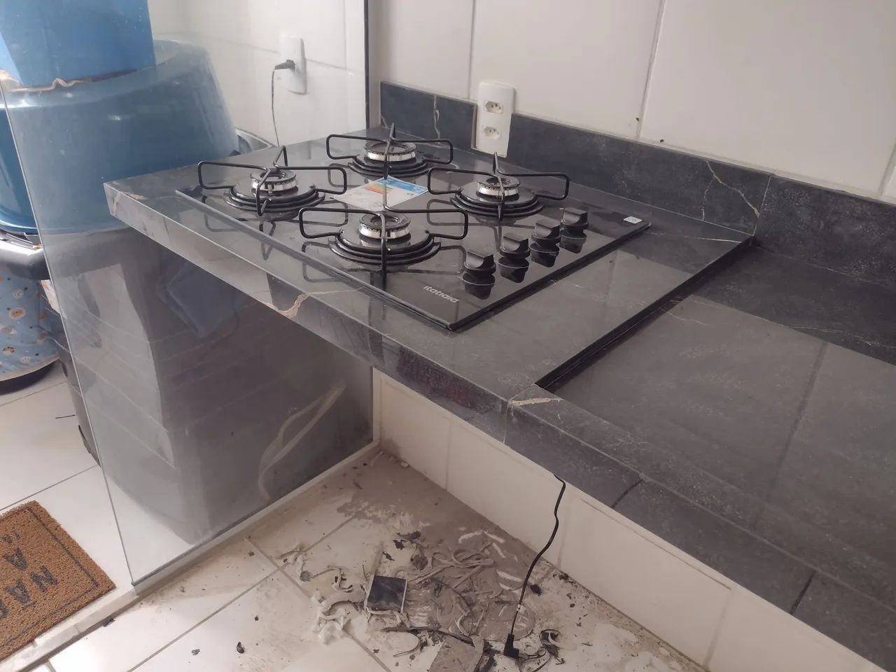 Pias cozinha, nichos e lavatórios banheiro em porcelanato  - Foto 2