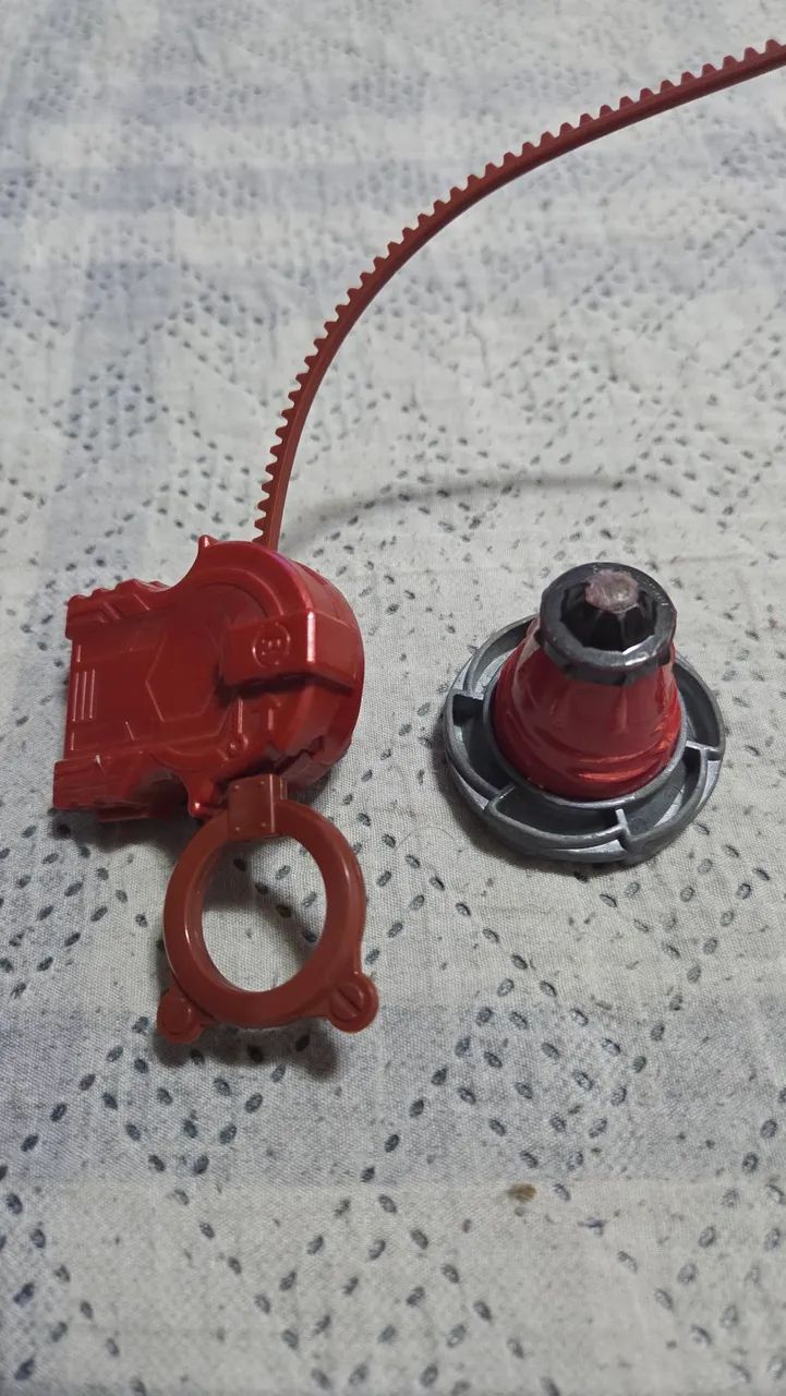 Beyblade Tornado Eagle - Foto 2