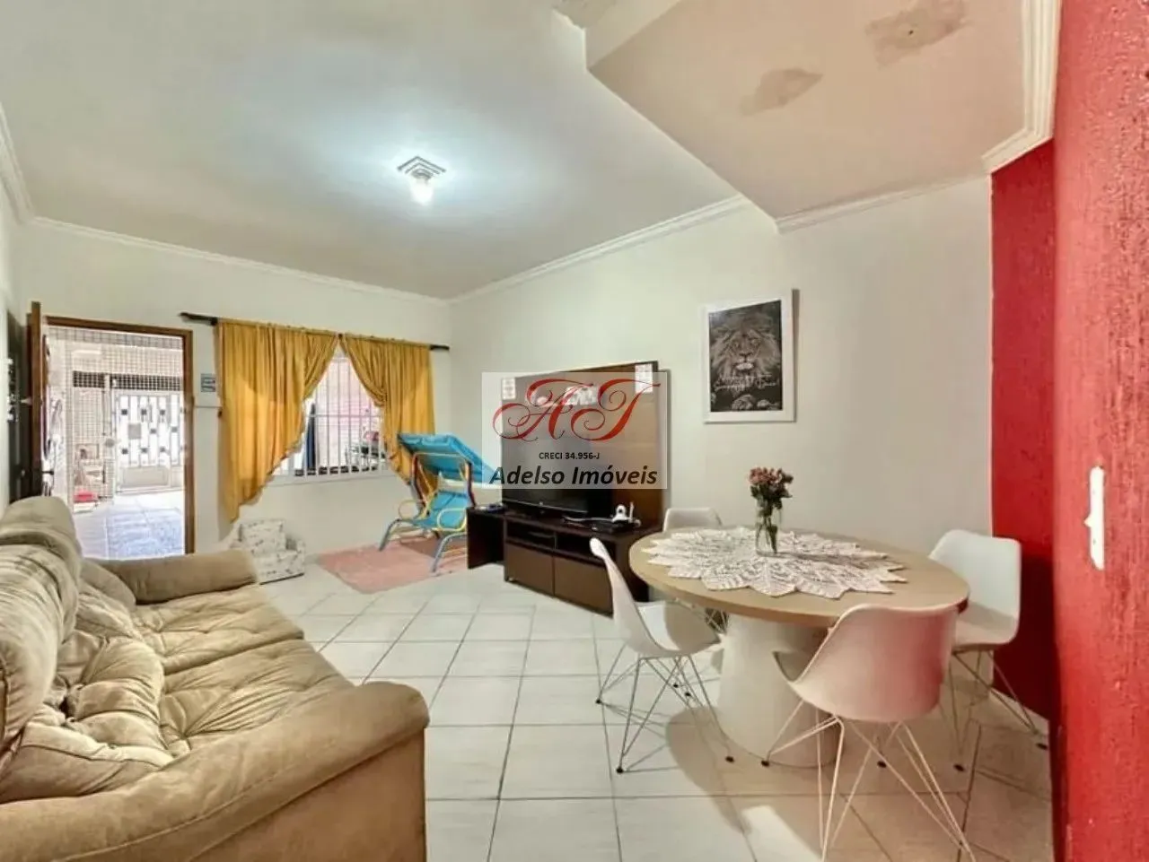 Casa à venda em Praia Grande-SP, Canto do Forte: 3 quartos, 2 salas, 3 banheiros, 2 vagas.