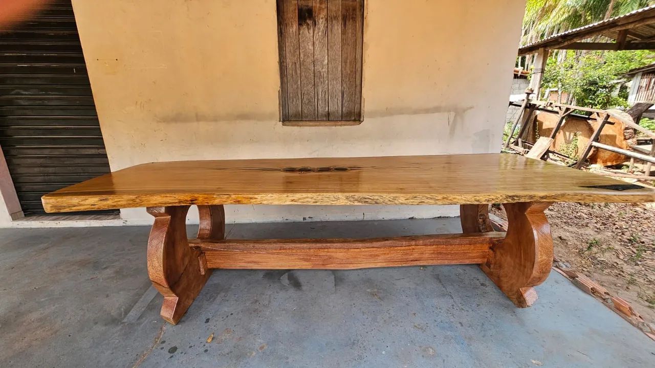 Vendo mesa rústica de piquiá 