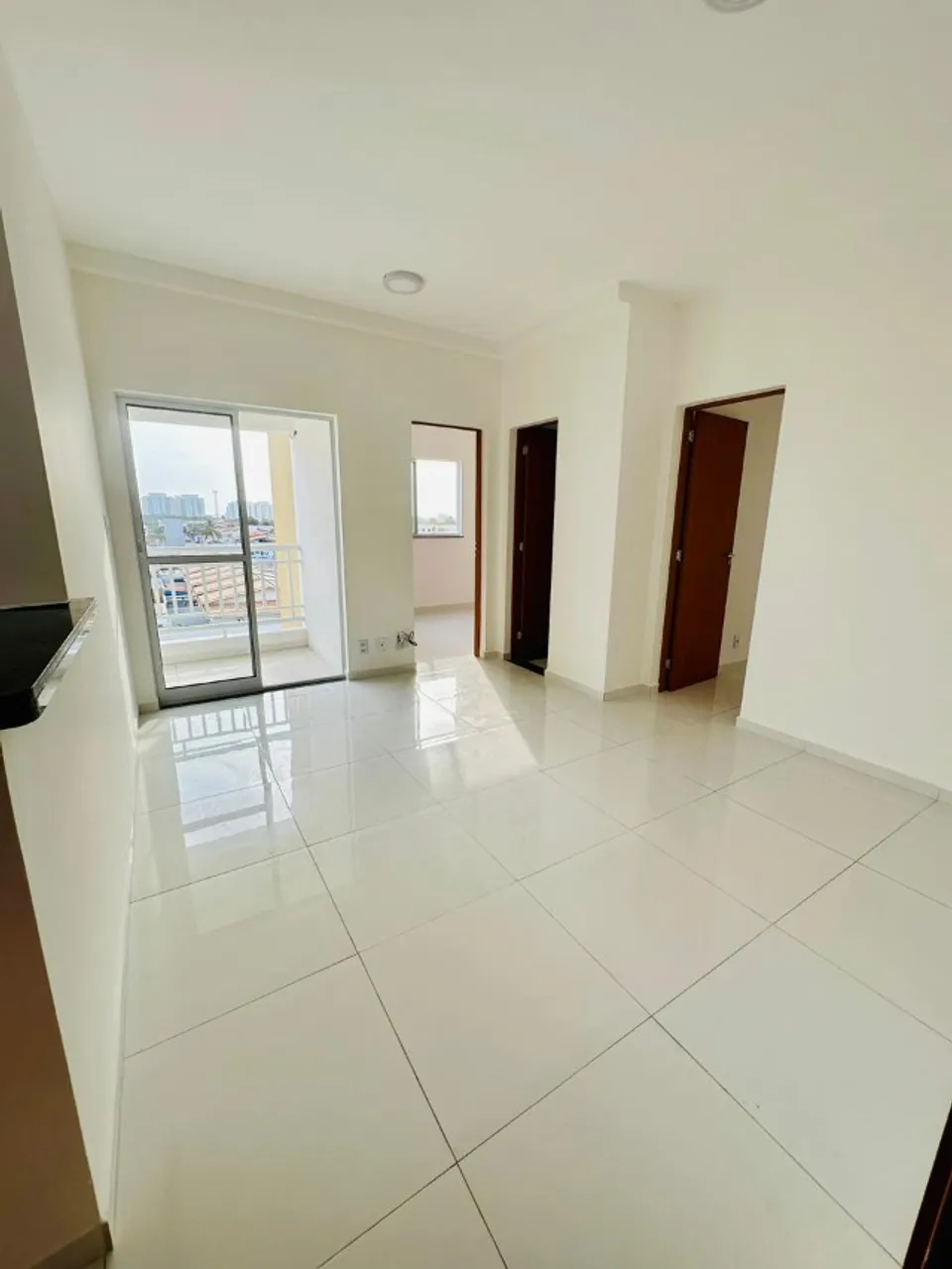 Alugo apartamento 5º andar SPACE CALHAU 2 vista livre