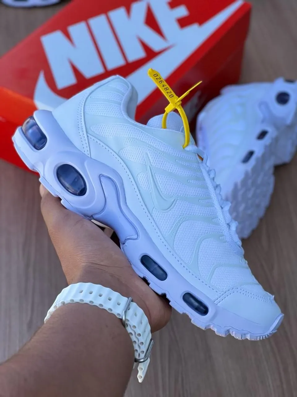 Nike Air Max TN Branco - Novo