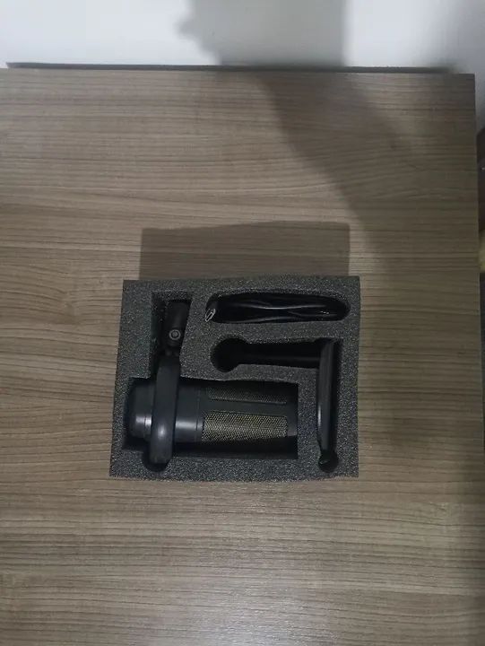 Microfone Condensador USB com luz LED - Foto 4