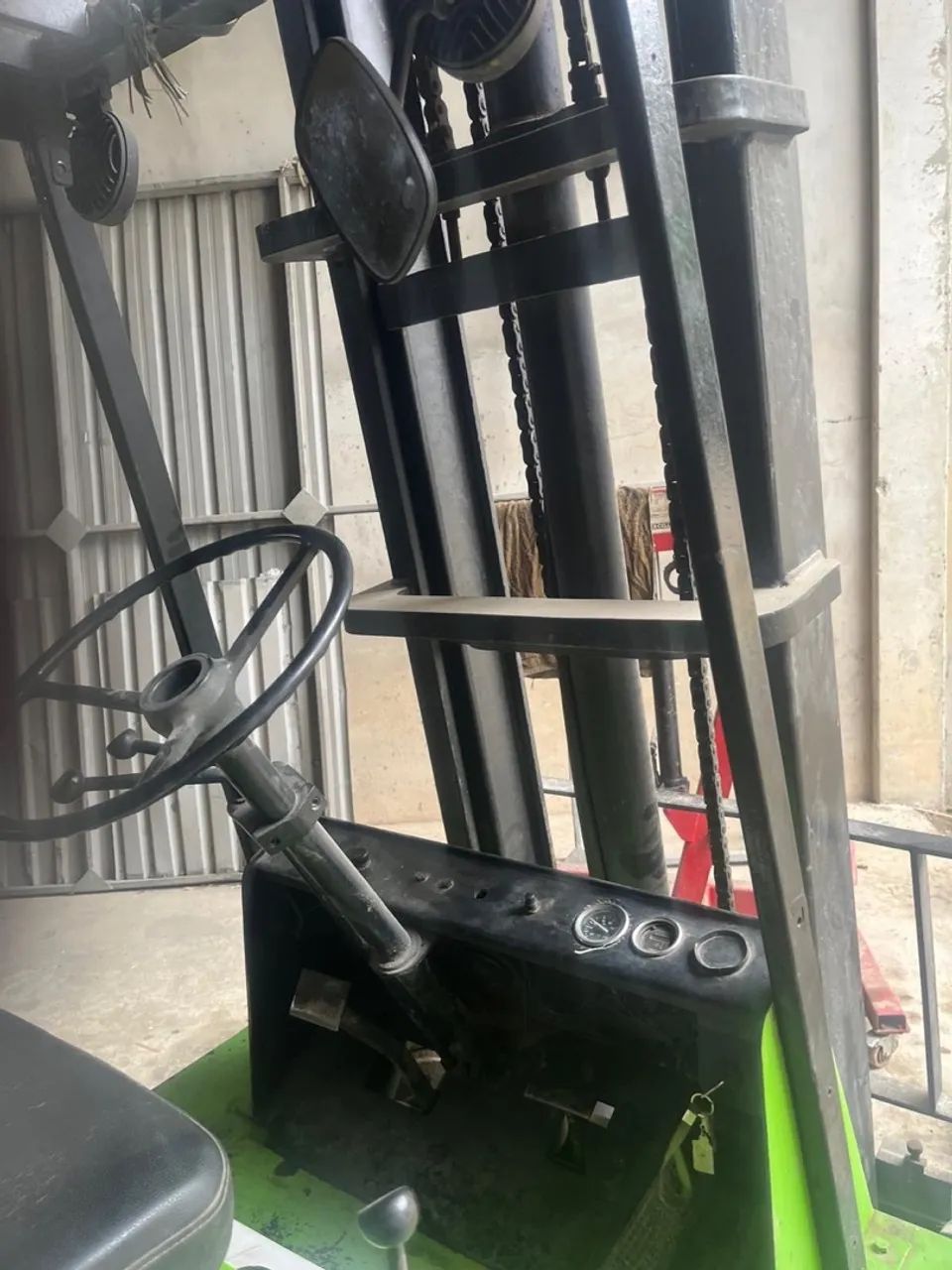 Empilhadeira Clark C300 Forklift - Foto 5
