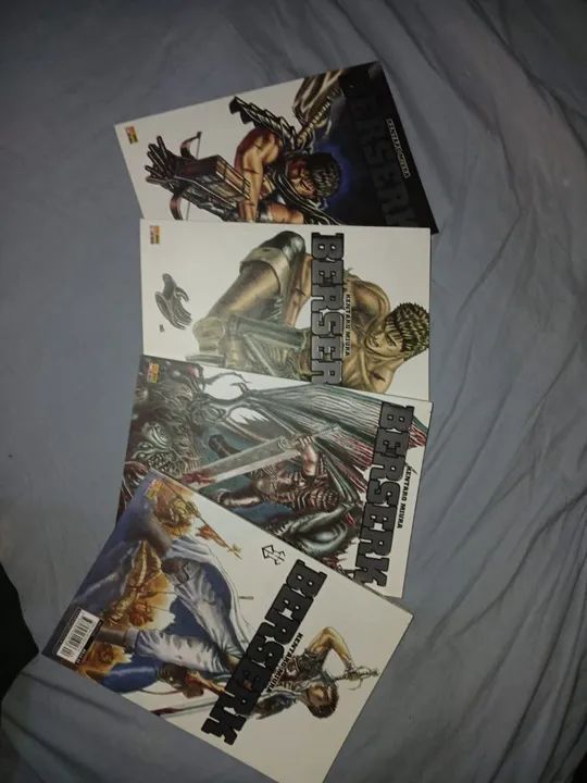Mangá Berserk - Volumes 1 a 4