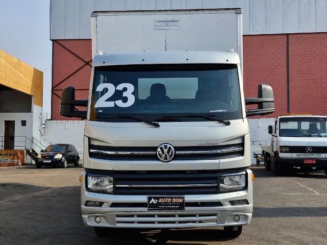vw 11-180 Prime Delivery C/Baú com Plataforma Hidráulica - Foto 2