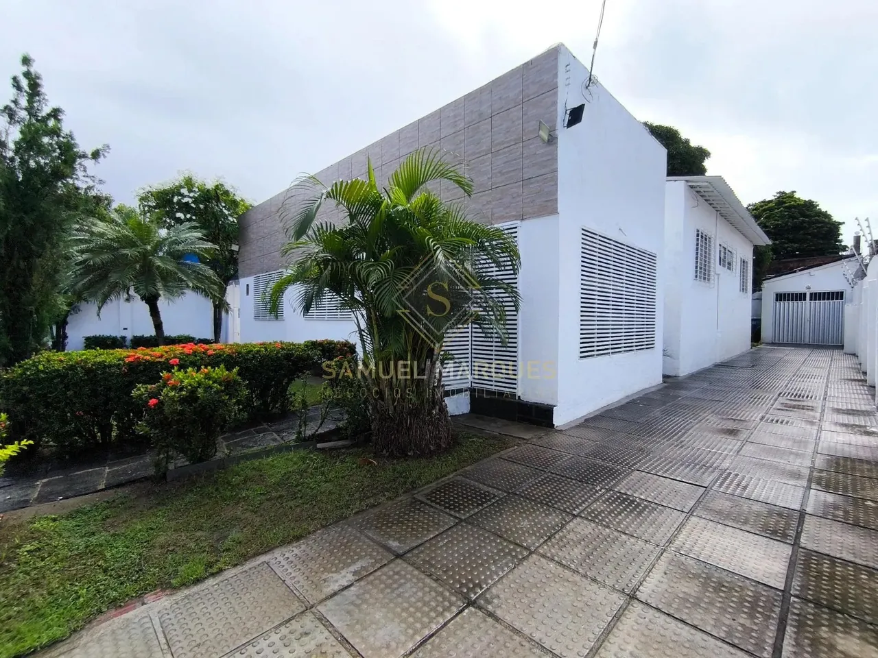 Vendo / Alugo Casa Comercial em Ilha do Leite - Recife PE