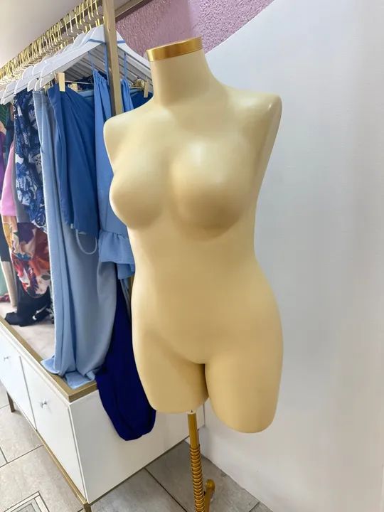 Manequim Plus 