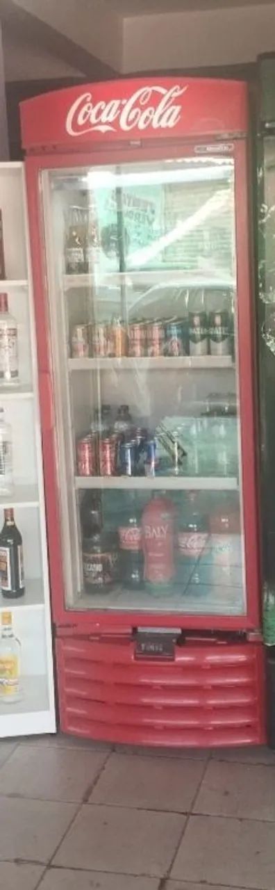 Expositora da Coca-Cola 