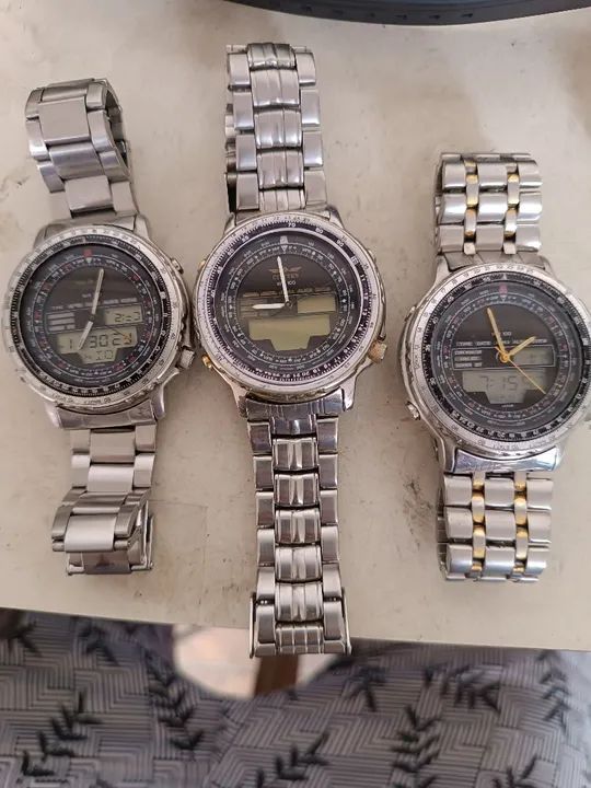 Relógios citizen New wigmam usados com detalhes 2 pega parcial outro parado 600.00 no 