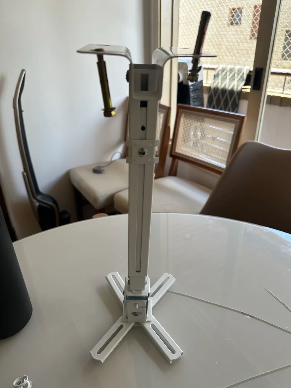 Projetor BETTDOW Full HD 1080p + Tela Retrátil 200x150 + Suporte ajustável  - Foto 4