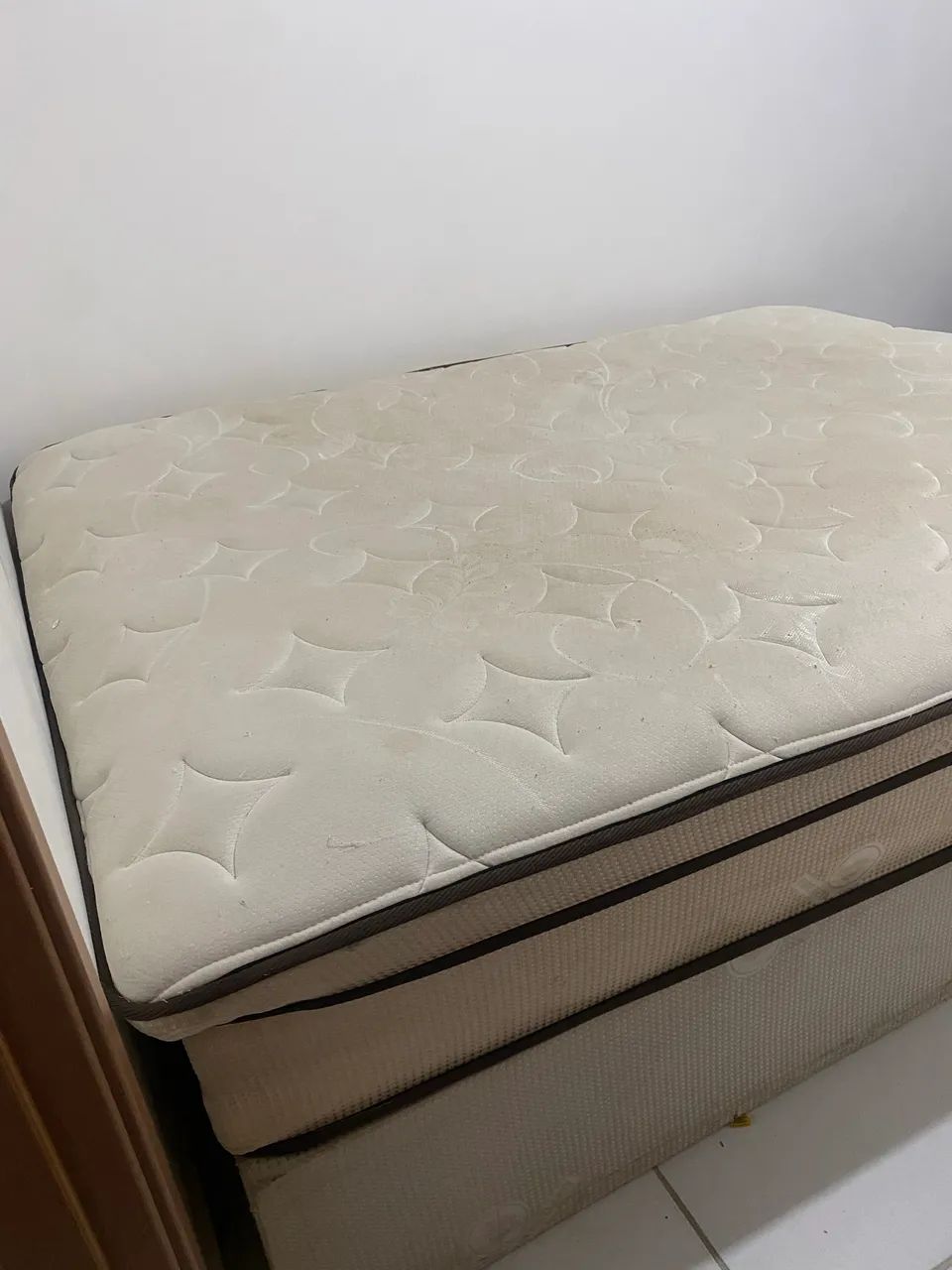 Cama box de casal 