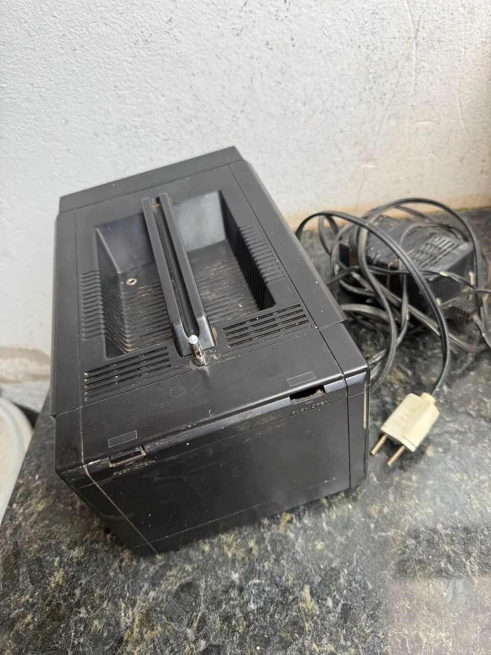 Tv pequena Sansug Obs só chia - Foto 3