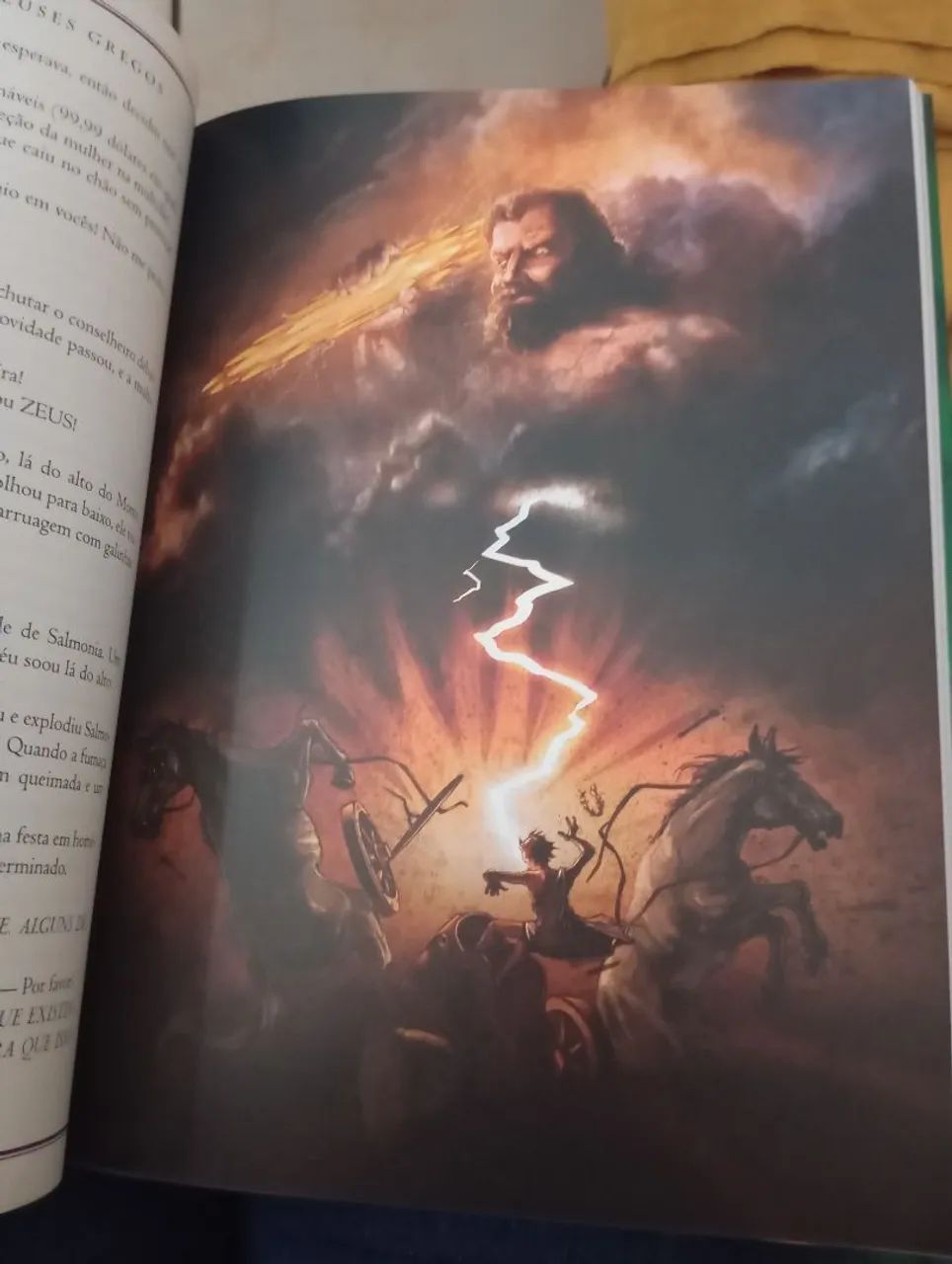 Livro Persy Jackson e os Deuses gregos - Foto 3