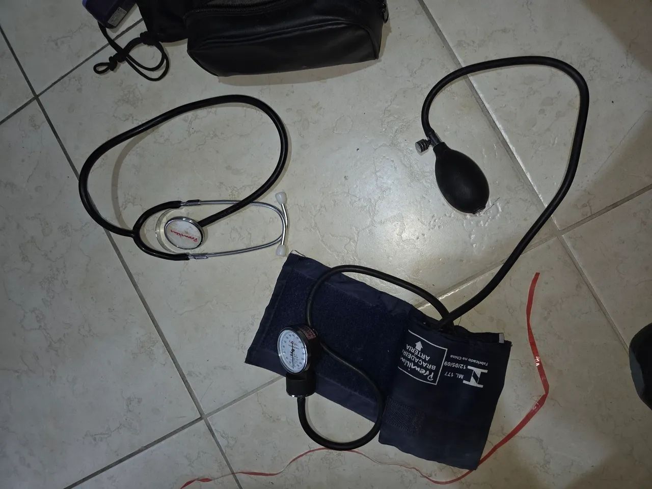 Aparelho de Pressão Aneroide Premium Com Braçadeira - Foto 3