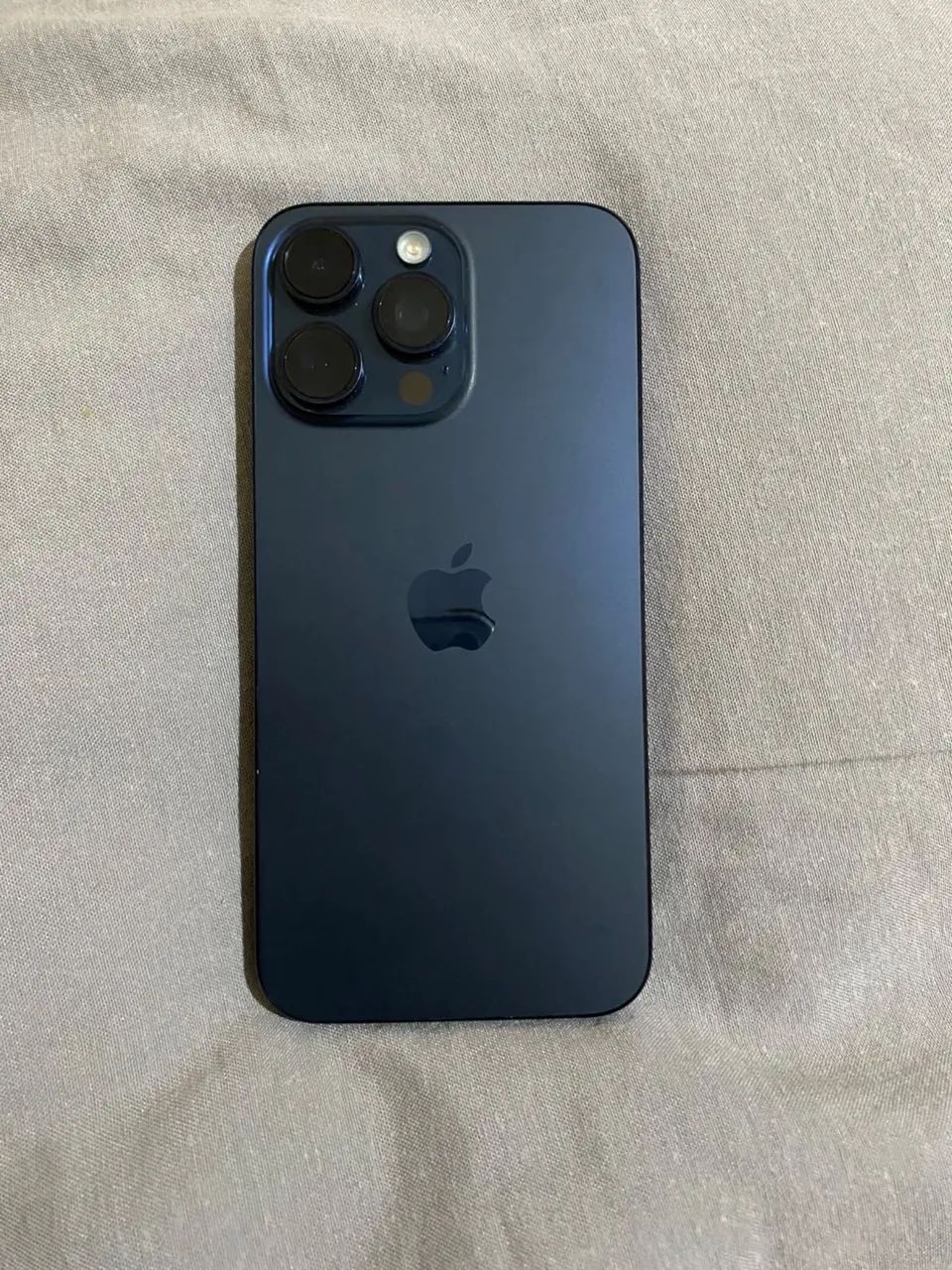 iPhone 15 Pro Max - Foto 3