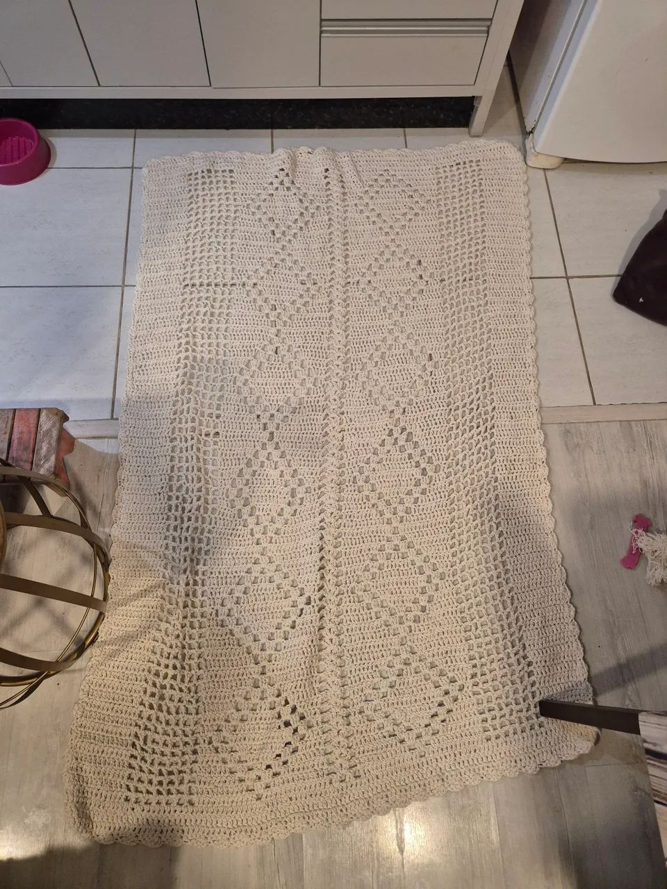 tapete de crochê feito à mão bege