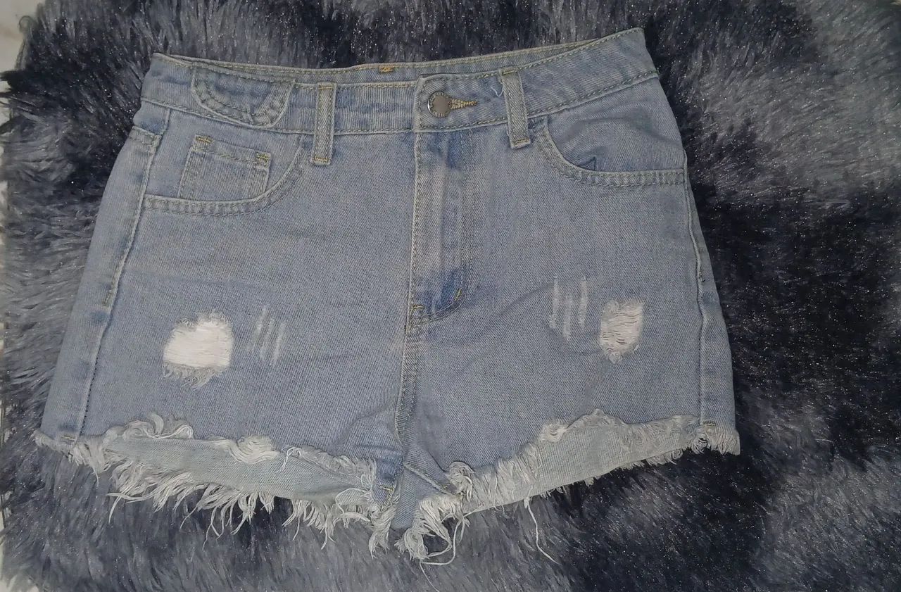 Shorts Jeans lavagem média 