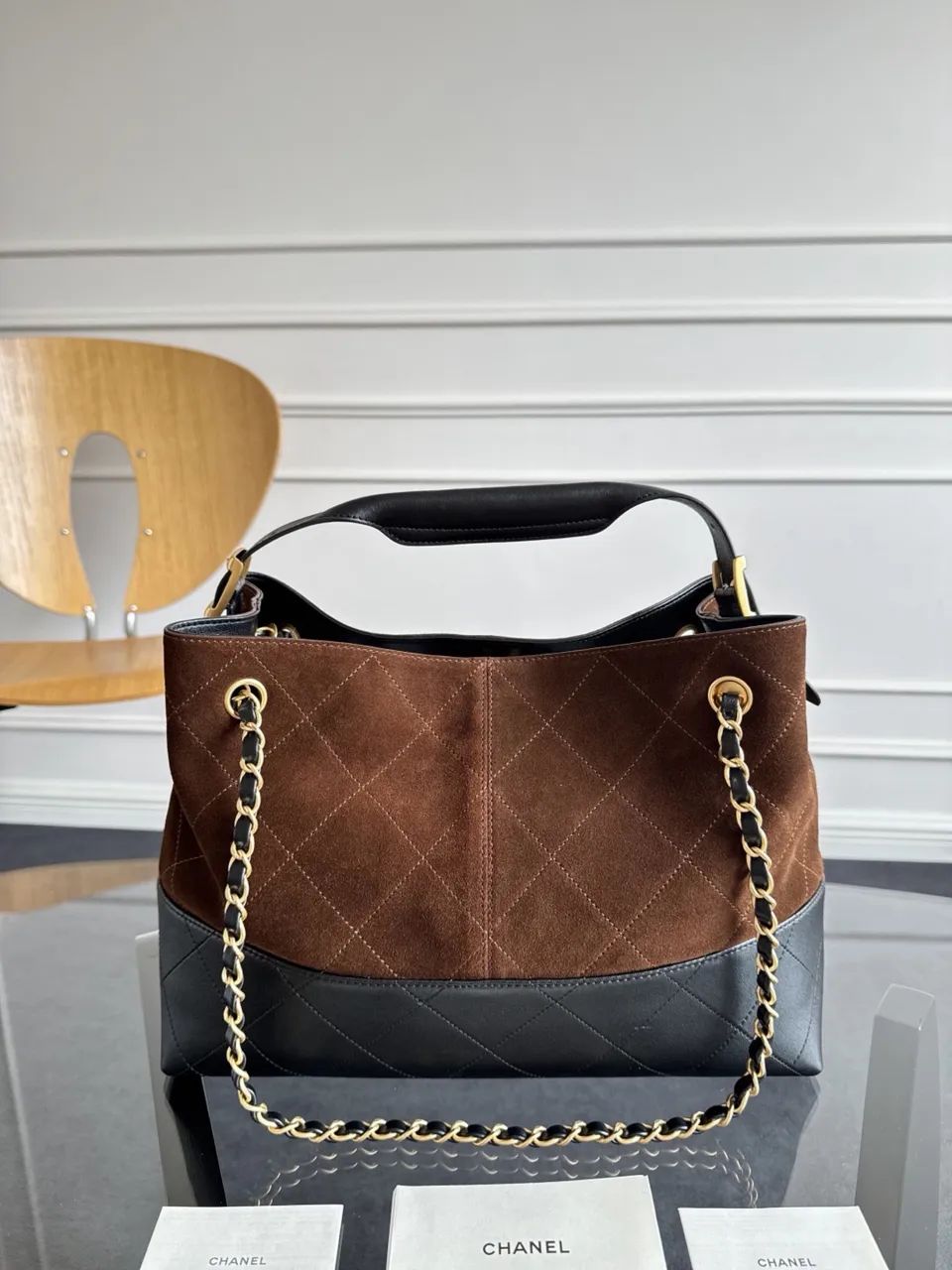 Bolsa Chanel Shopper 25A Camurça - Foto 3