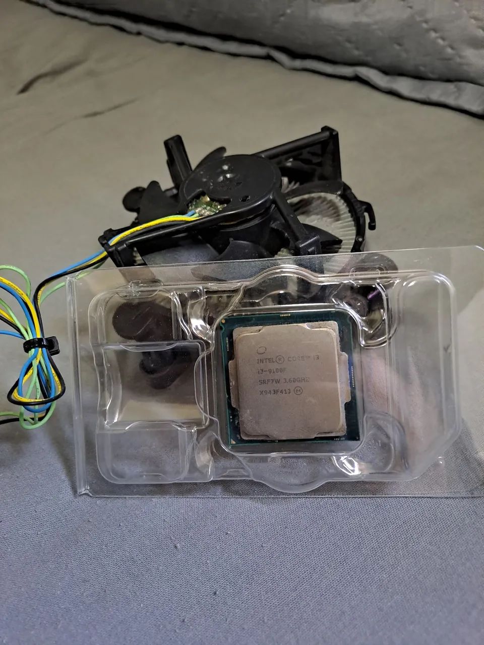 Vendo processador Intel I3-9100F 3.6GHz - Foto 2