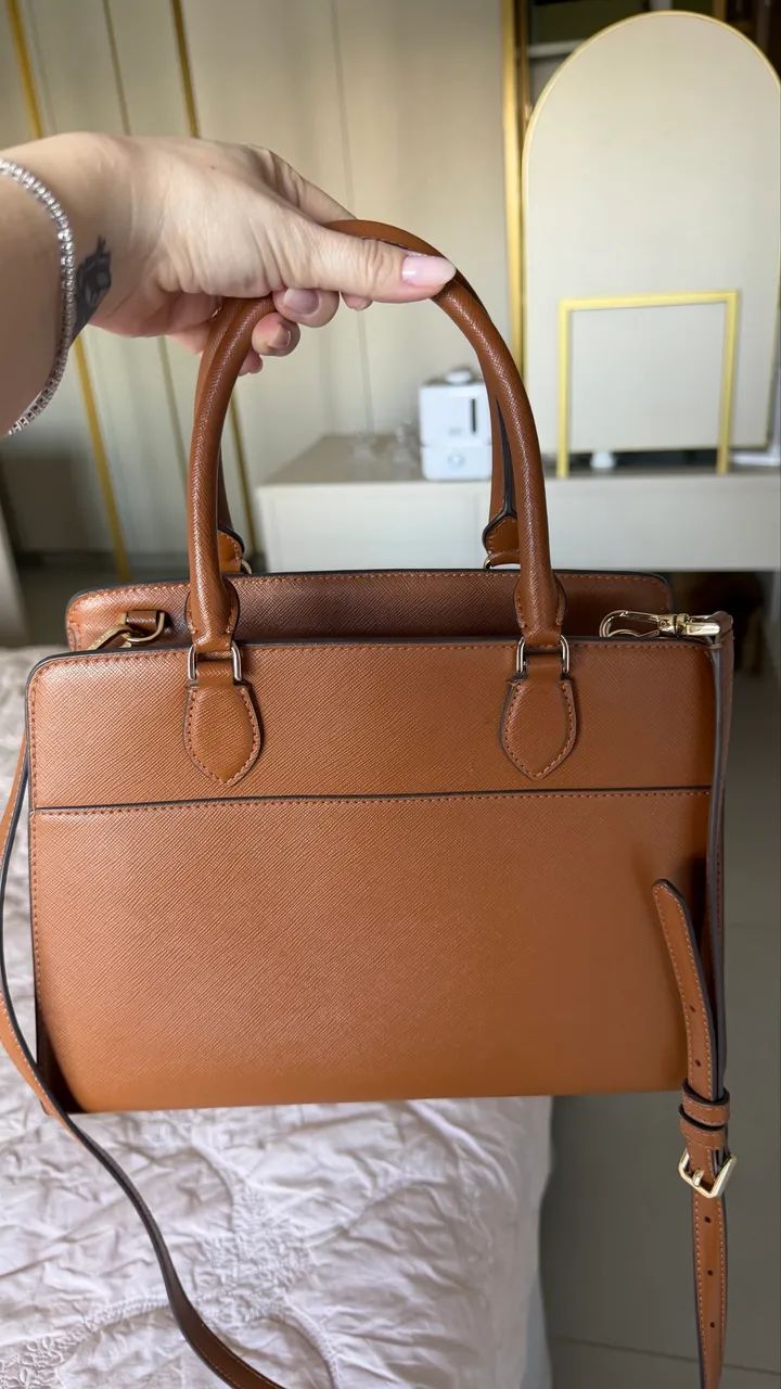 Vendo Bolsa Kate Spade de couro semi nova . - Foto 3