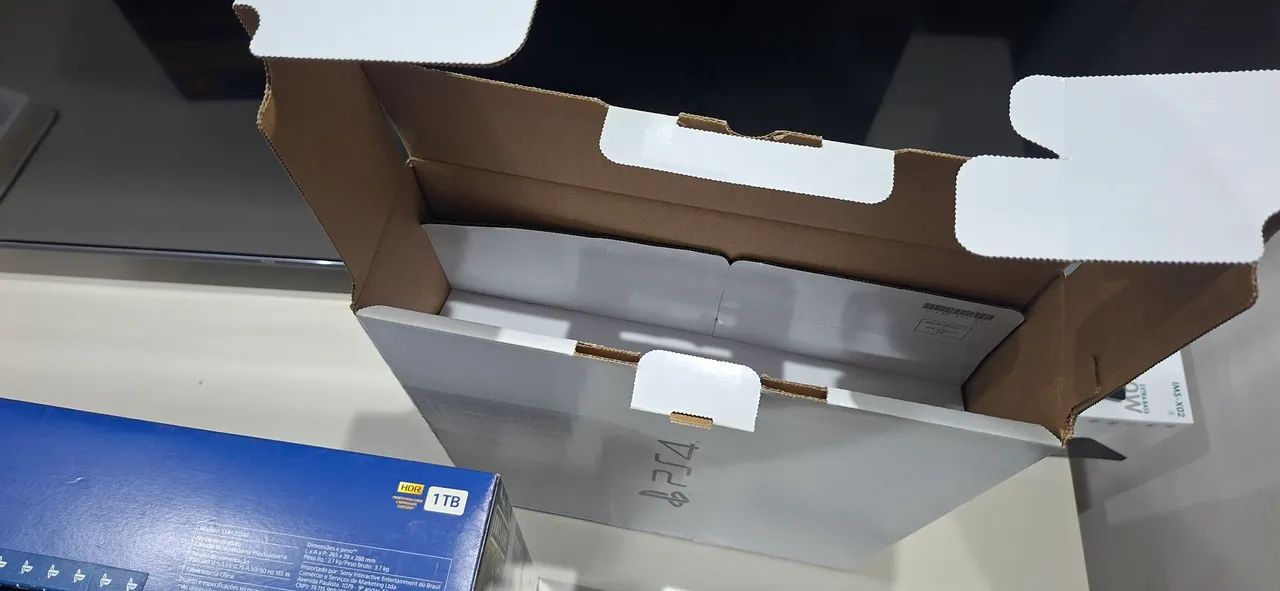 Caixa com Luva e Berço - PS4 SLIM 1TB - Foto 4
