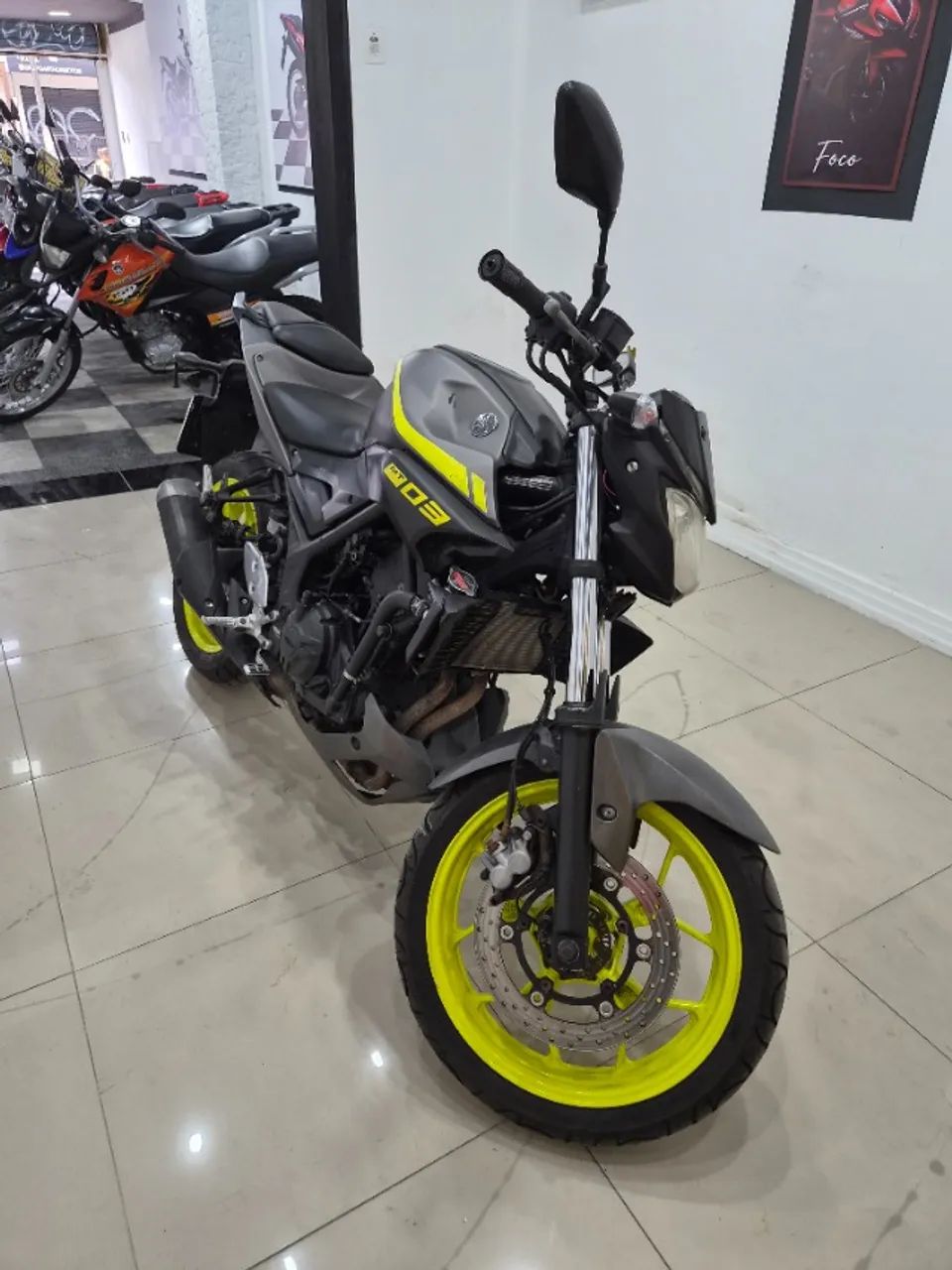Yamaha MT-03  - Foto 4