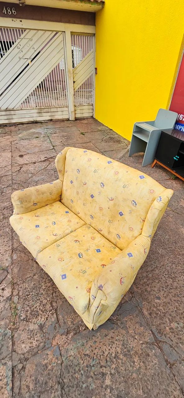 Sofa namoradeira usado acentos 100% - VENDO - Foto 3