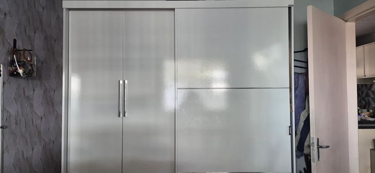 Guarda roupa casal