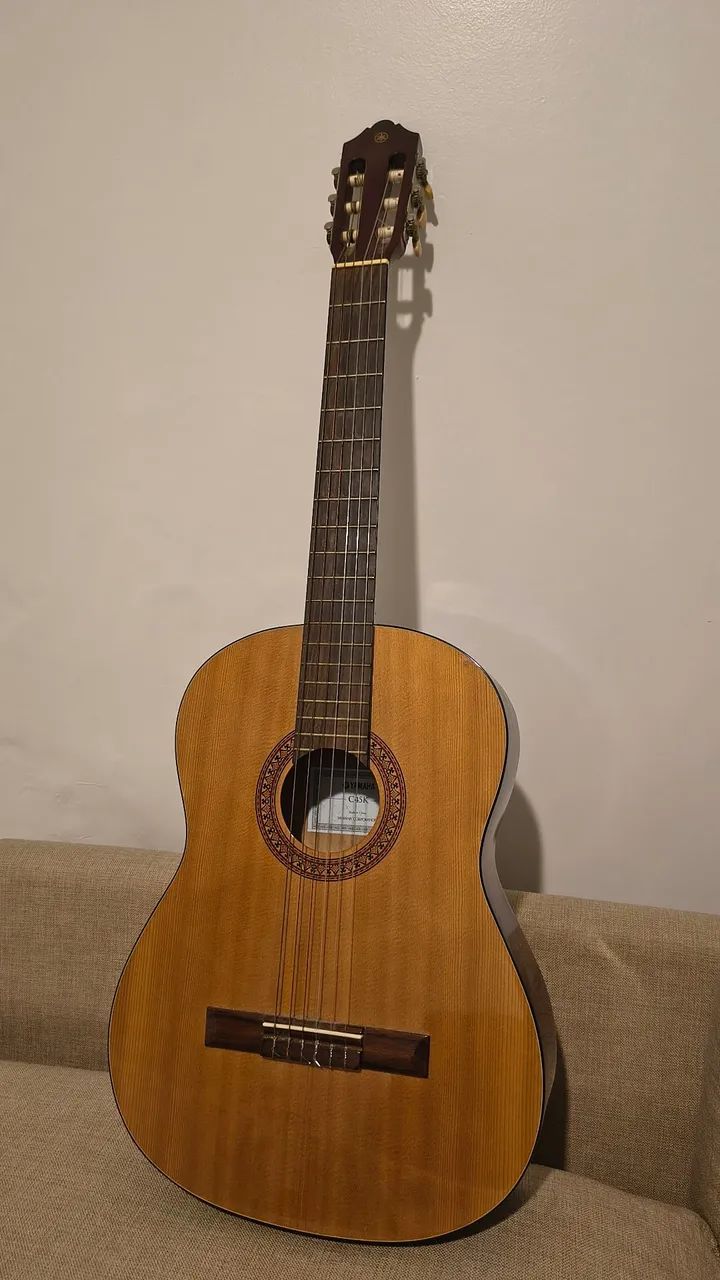 Violão acústico náilon Yamaha