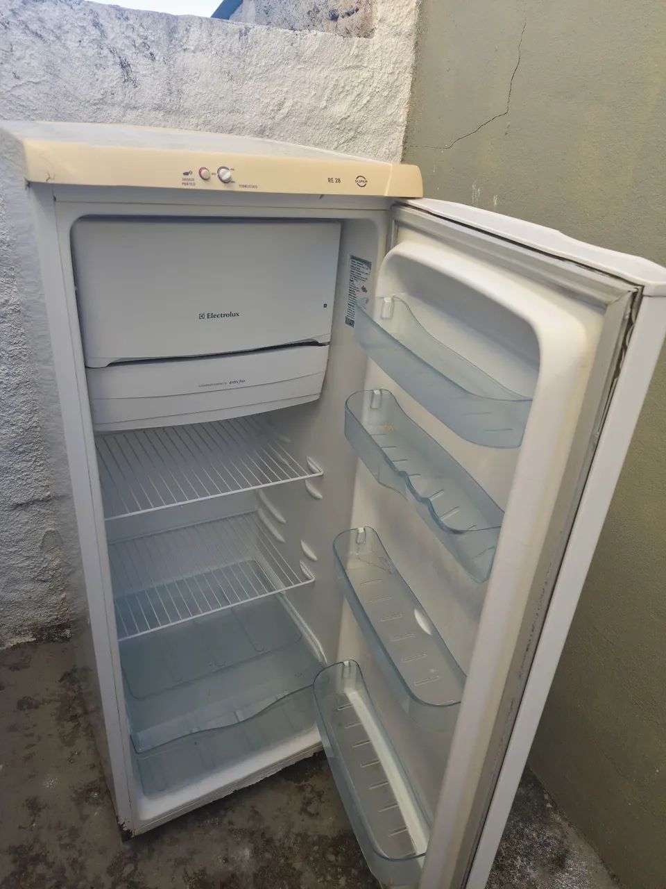 Geladeira Electrolux 240l - Foto 2