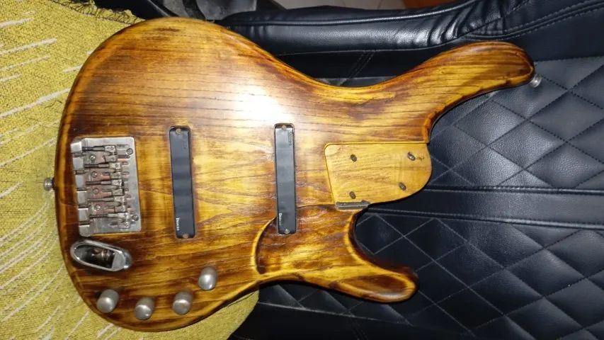 Corpo Ash Baixo Ibanez EDB555 Circuito completo Seymour Duncan 