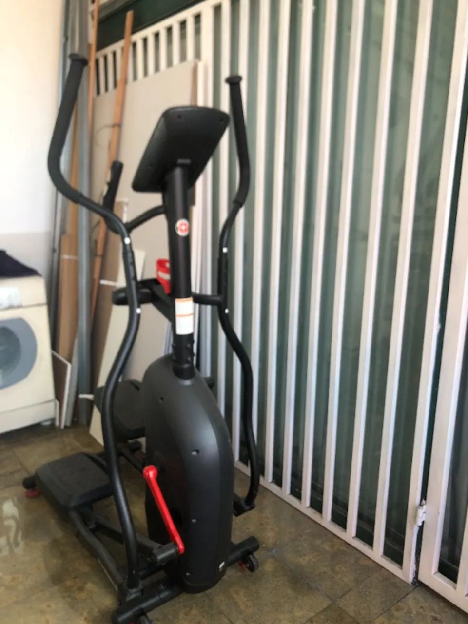 APARELHO DE GINASTICA SCHWINN 411 ELIPTICO