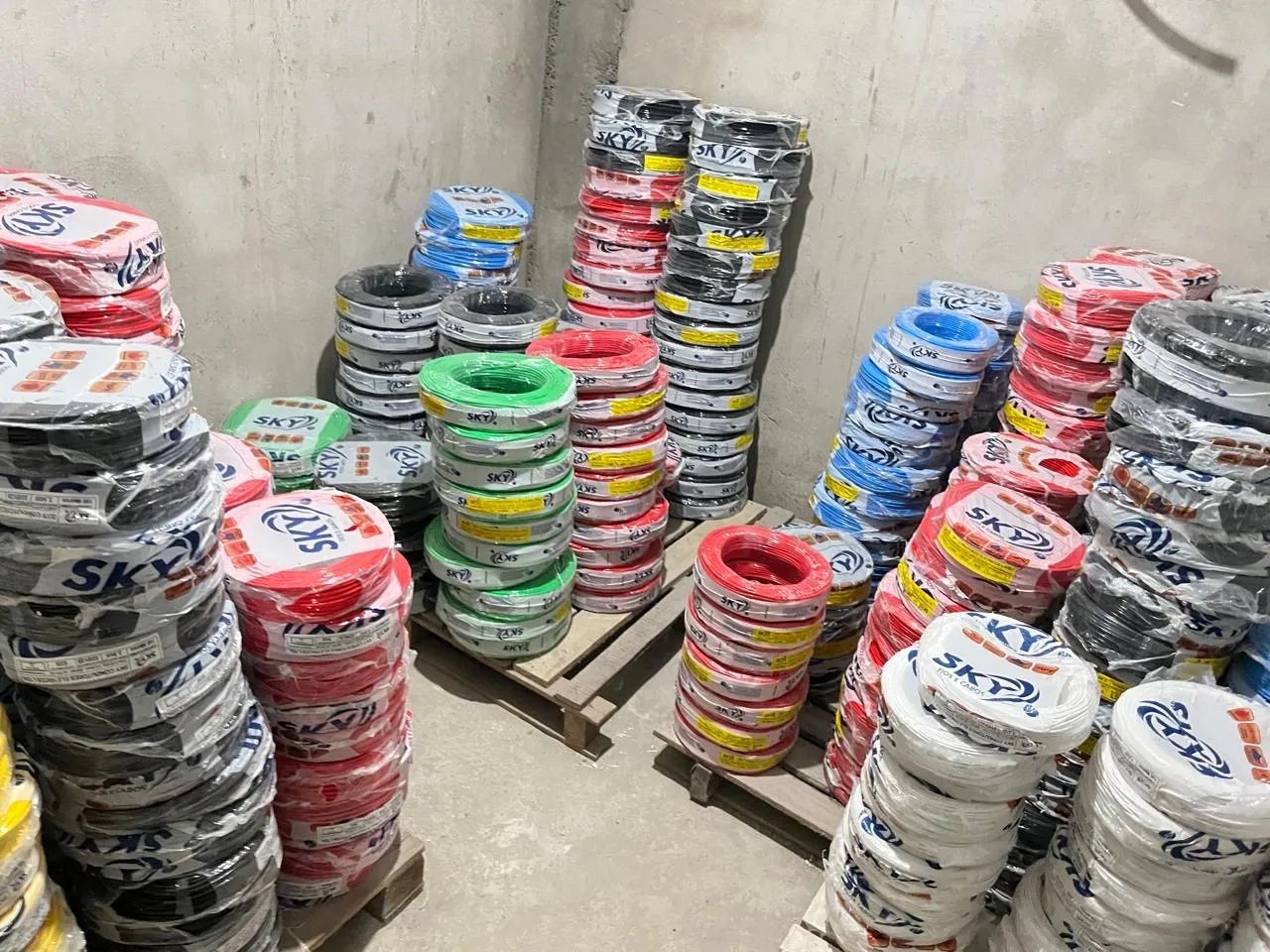 Fios primeira linha e tomadas modular  - Foto 5
