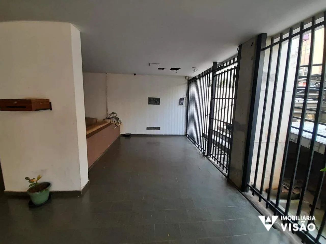 APARTAMENTO À VENDA COM 03 QUARTOS, 02 SUÍTES NO CENTRO DE UBERABA - Foto 2