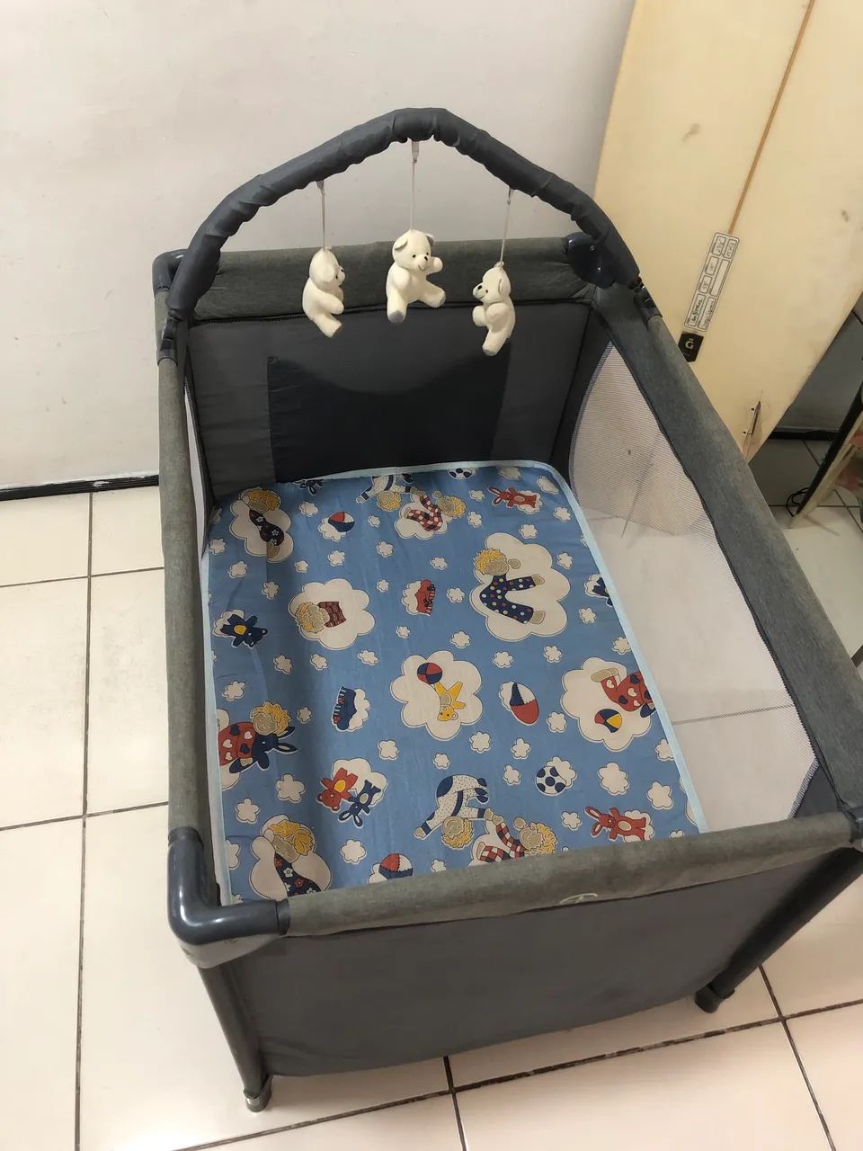 Berço cercado