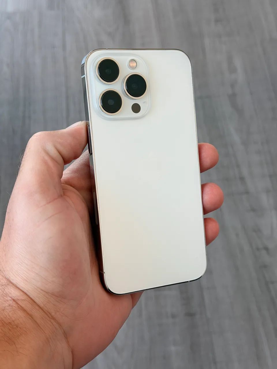 Apple iPhone 13 Pro ホワイト 本体 MLUP3J/A 白 iPhone 13 Pro 128gb Branco, ótimo estado - Celulares e Smartphones