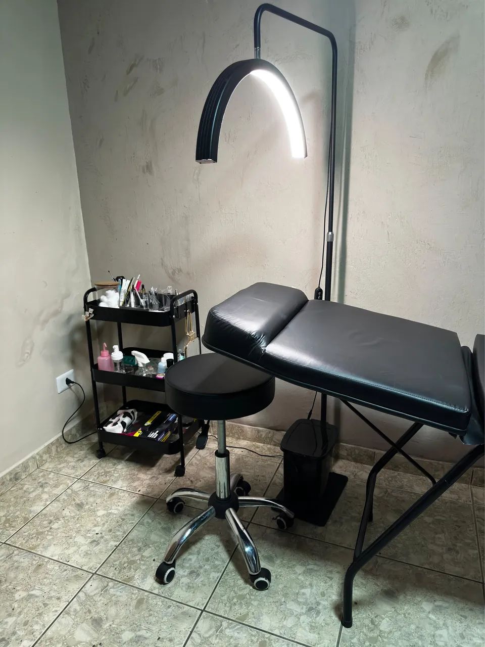 Kit Maca Profissional + Ring Light Meia Lua + Carrinho + Mocho