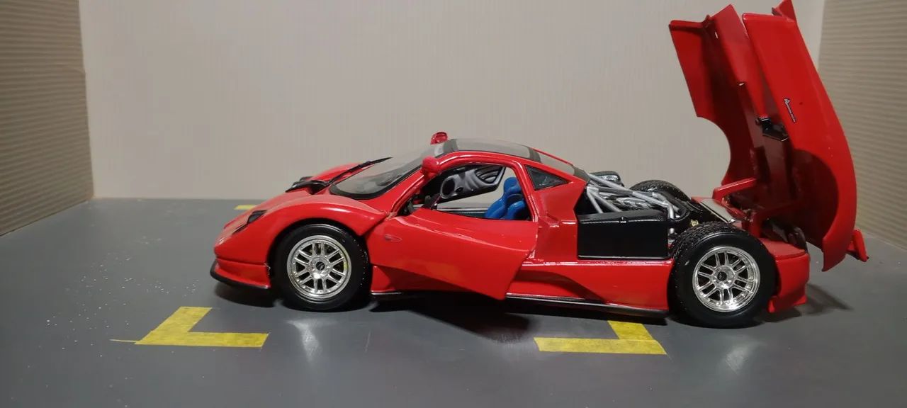 Pagani zonda 1:18 - Foto 2