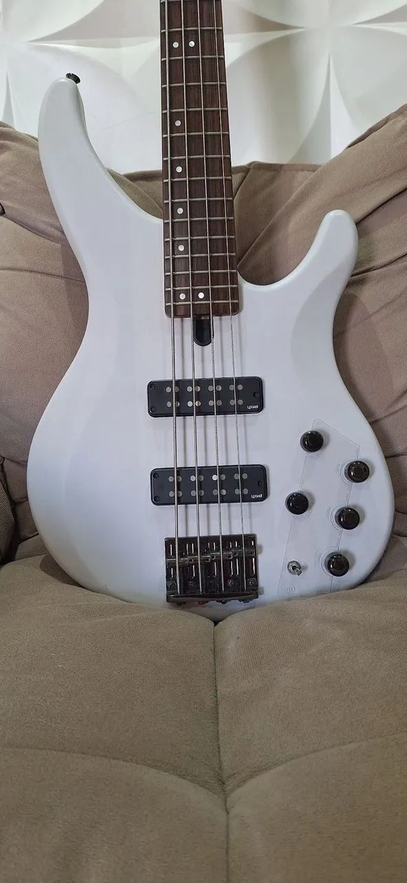 Yamaha TRBX 504