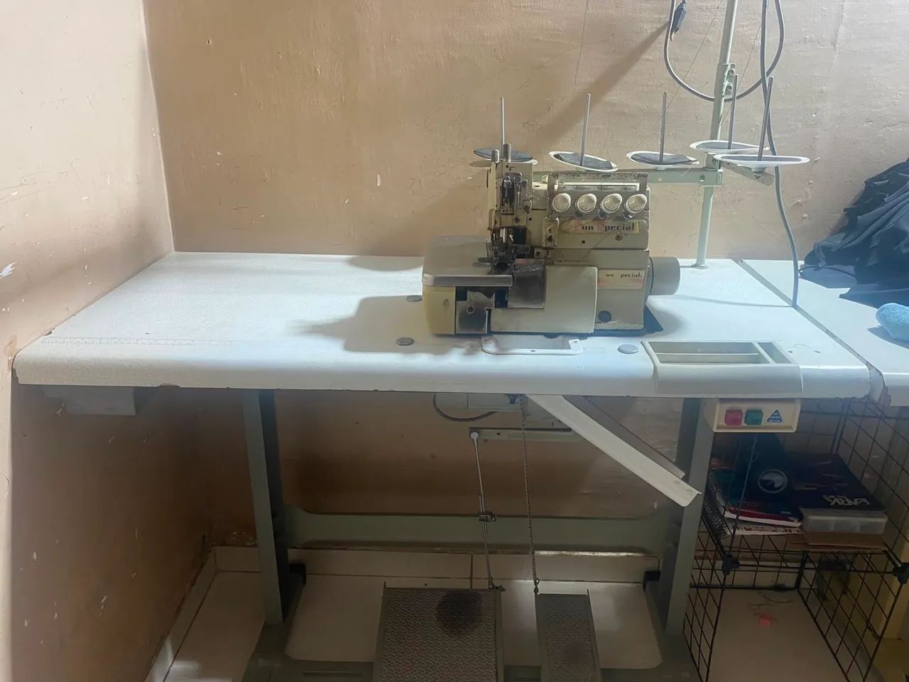 Máquina de costura interlock 