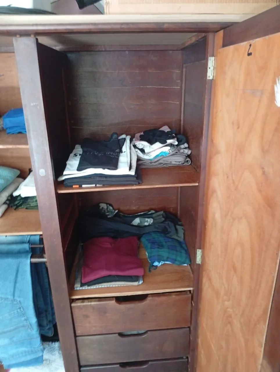 Guarda roupa antigo  - Foto 3