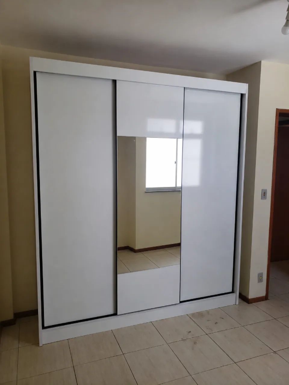 Guarda-roupa de Casal com espelho