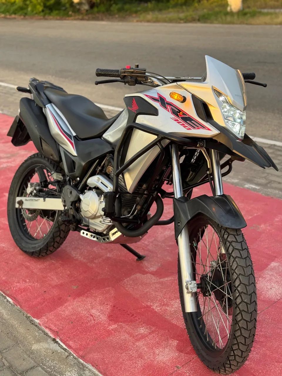 XRE 300  - Foto 2