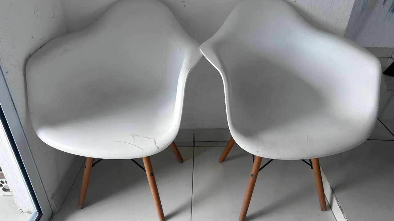 Kit com duas unidades / Poltronas Eames - Foto 2