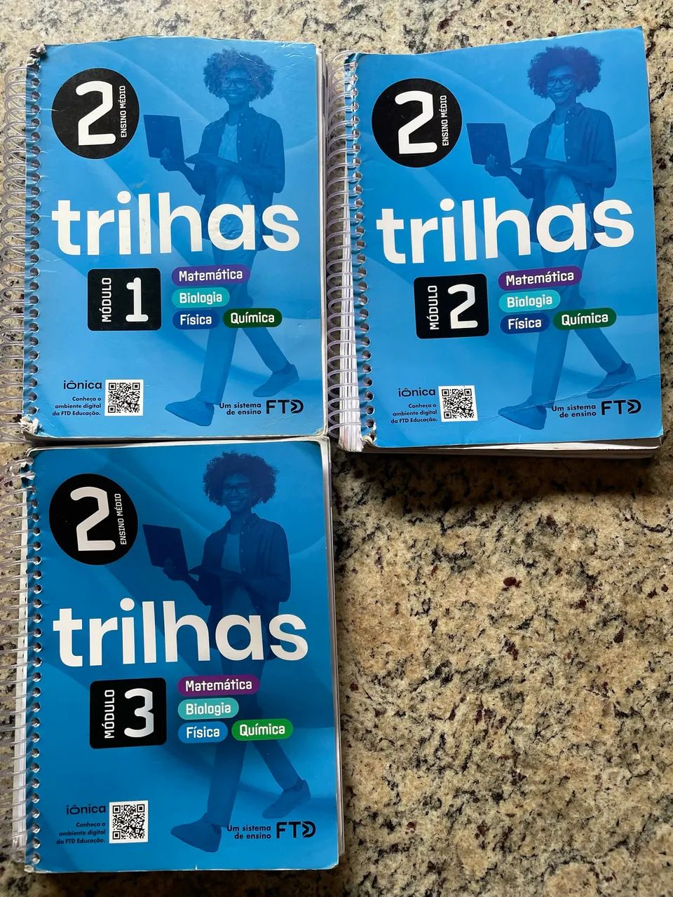 Livros fdt 2° ensino médio (vendo separado) - Livros e revistas