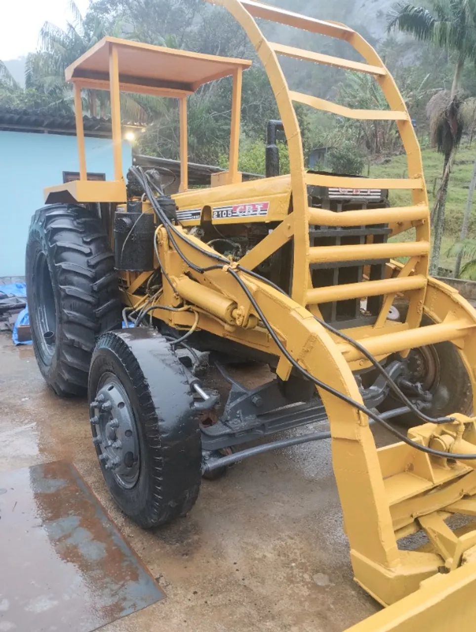 Trator CBT com guincho garfo e lamina - Foto 4