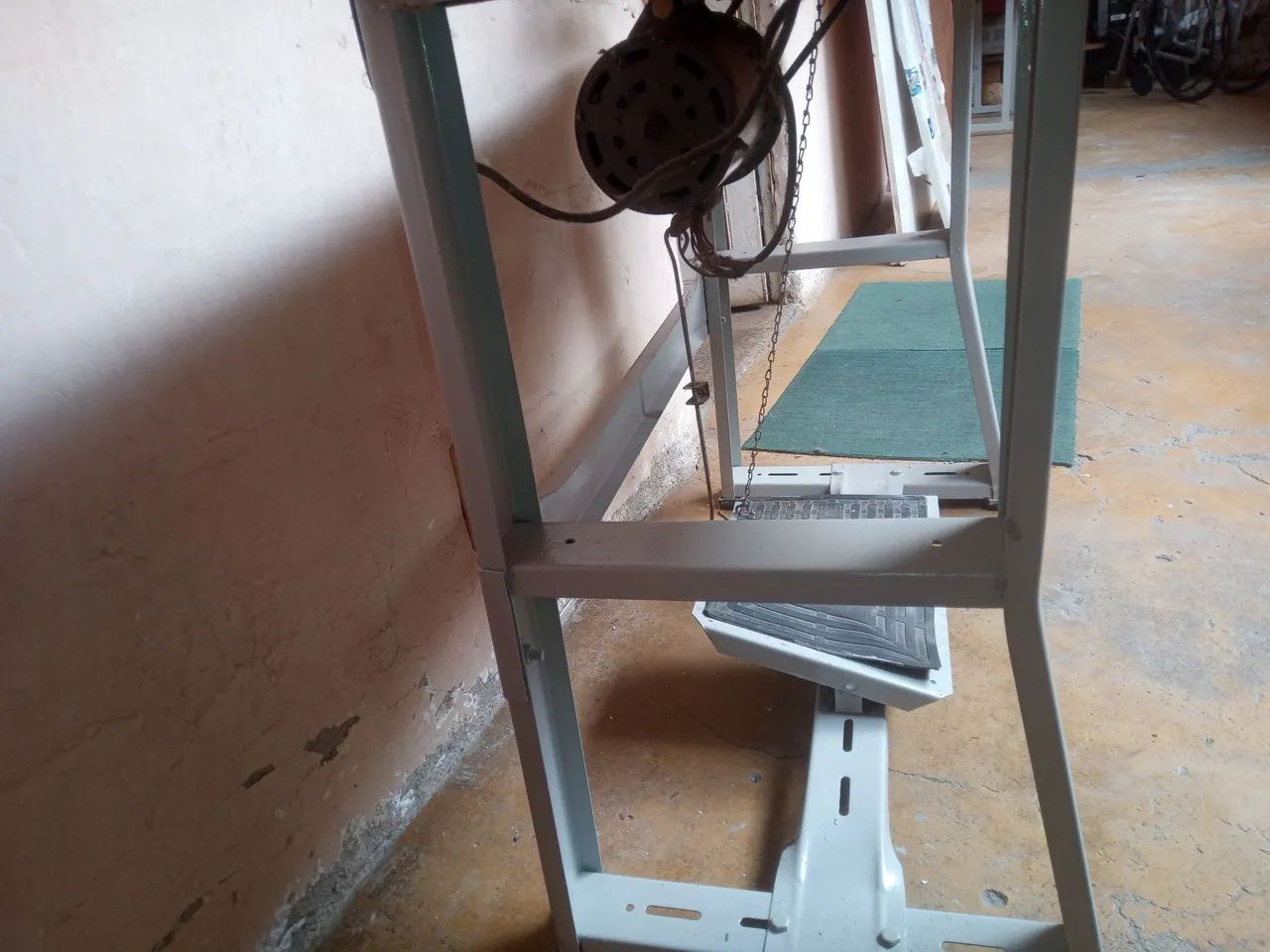Máquina de costura overloque 